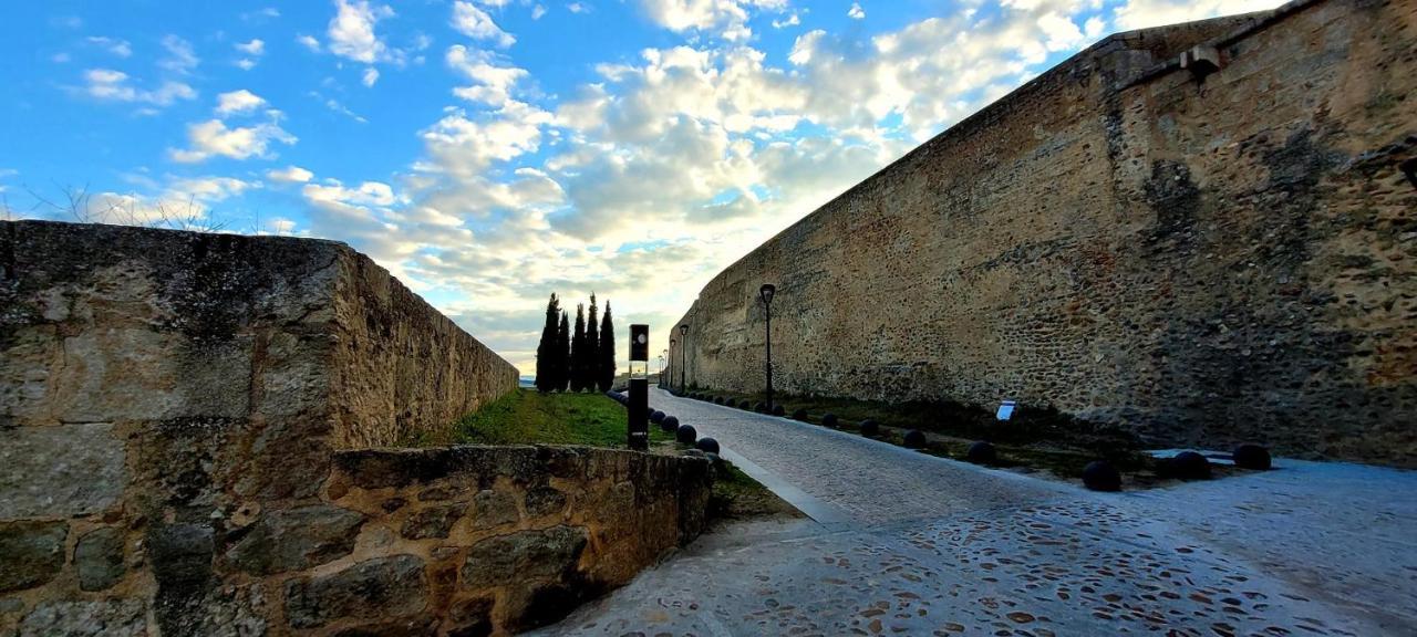 Alojamientos Centro Historico De Ciudad Rodrigo Luaran gambar